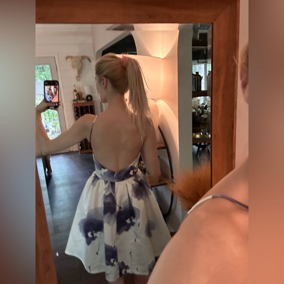 NWT Lulu’s Floral Dress - Picture 3 of 9